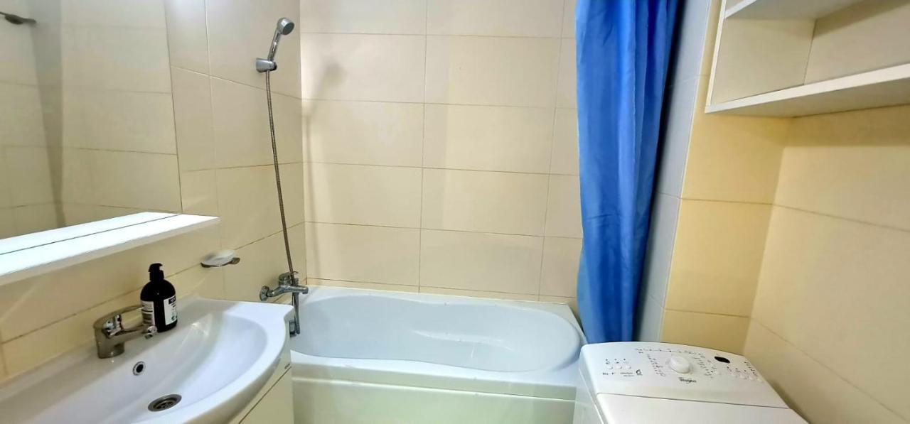 Elyse Comfortable Apartment Close To Palas Mall 이아시 외부 사진